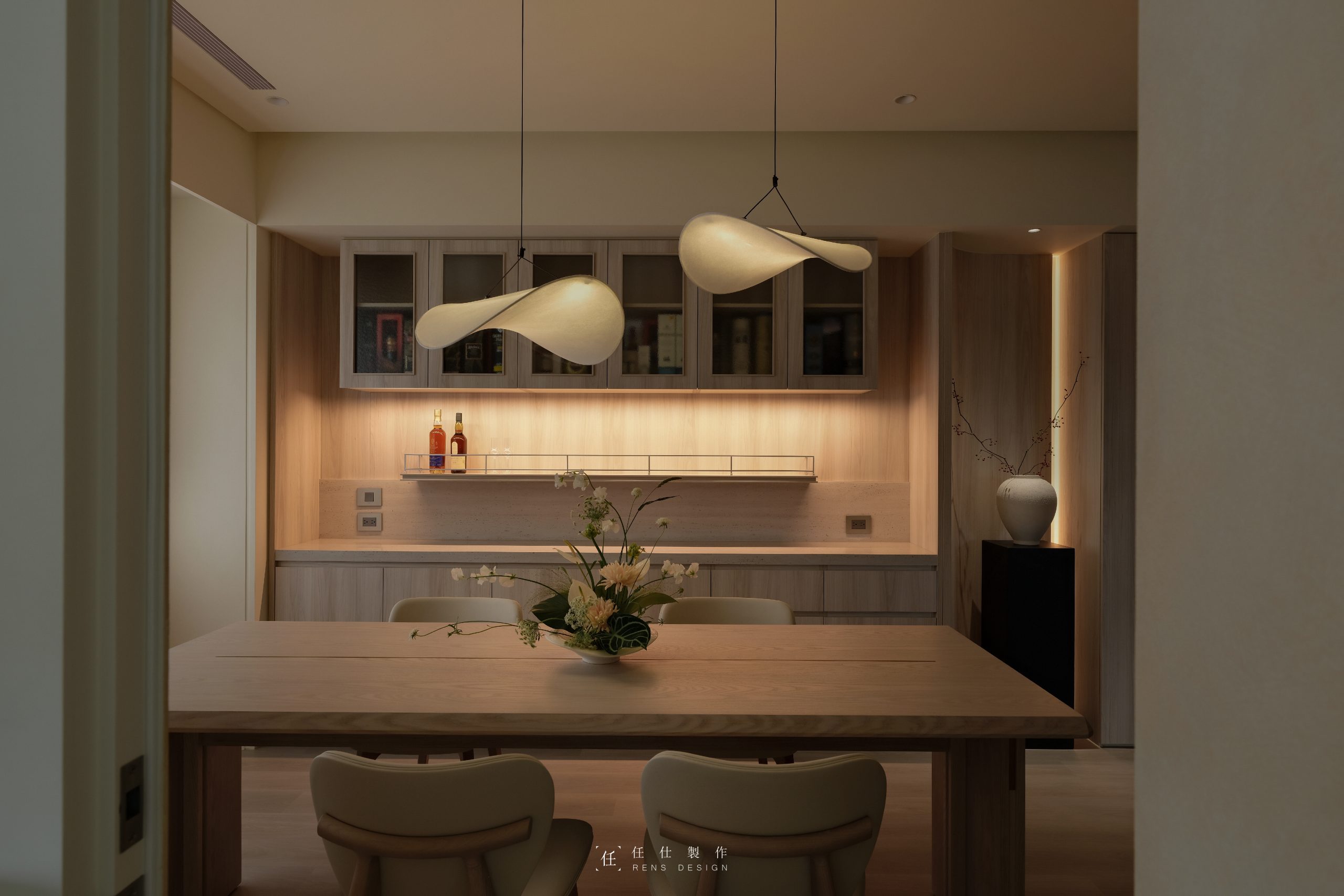 永恆與一瞬 —— The Eternal & The Instant